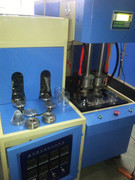 供應(yīng)宏遠(yuǎn)塑料機(jī)械 全自動(dòng)吹瓶機(jī)廠家-臺(tái)州市黃巖宏遠(yuǎn)塑料機(jī)械廠 -