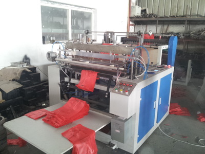 【廠家直銷供應(yīng)優(yōu)質(zhì)【單排】熱封熱切背心袋制袋機(jī) 整套需配沖口機(jī)】價格,廠家,圖片,塑料制袋機(jī)械,瑞安市云江塑料機(jī)械-